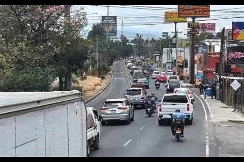 As&iacute; est&aacute; el tr&aacute;nsito hacia el sur este Mi&eacute;rcoles Santo (video)