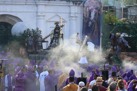 Nazareno de la Humildad de San Crist&oacute;bal El Bajo recorre la Ciudad Colonial