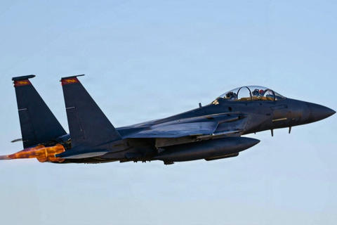 Donald Trump confirma rescate de piloto de avi&oacute;n derribado en Ir&aacute;n