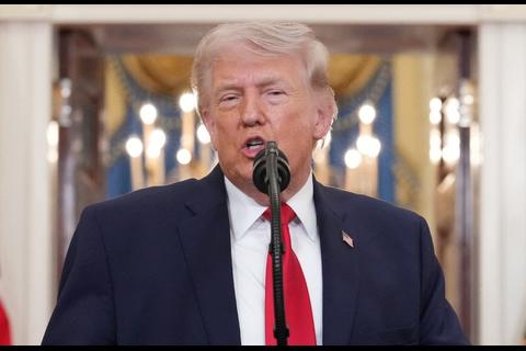 Trump atacar&aacute; centrales energ&eacute;ticas de Ir&aacute;n si no se reabre Ormuz