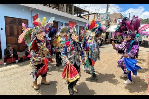 Baile de Moros en San Jos&eacute; Poaquil: S&iacute;mbolo de historia, cultura y tradici&oacute;n