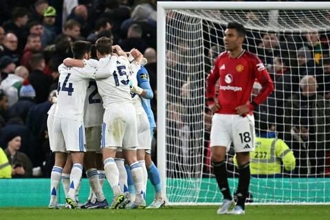 Leeds suma tres puntos de oro en Old Trafford ante el United