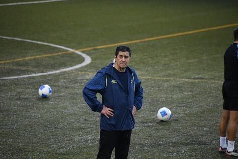 Luis Fernando Tena reaparece en El Tr&eacute;bol para el Cl&aacute;sico Municipal vs Comunicaciones