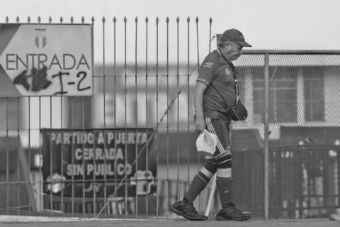 Muere &ldquo;El Marchante&rdquo;, ic&oacute;nico aficionado del f&uacute;tbol nacional