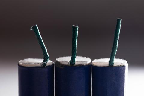 Explosi&oacute;n de bomba pirot&eacute;cnica deja dos heridos en Totonicap&aacute;n