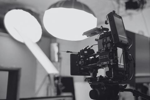 Ataque en set de 'Sin senos s&iacute; hay para&iacute;so' deja tres fallecidos en Colombia 