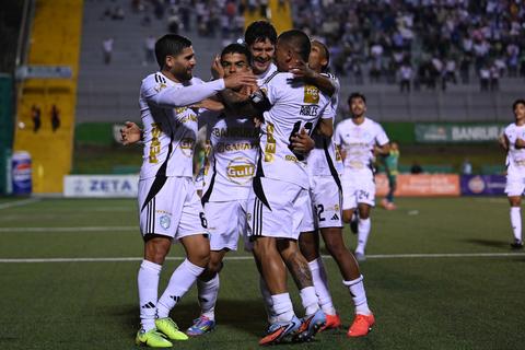 Comunicaciones le gana a Guastatoya y evita el descenso