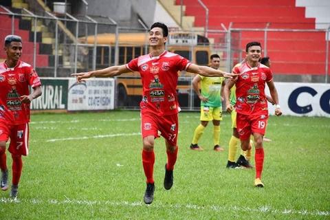 Diego Orozco Soto: El volante que hoy moldea el futuro del f&uacute;tbol en Coatepeque