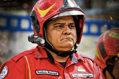 Bombero Jos&eacute; Luis Gonz&aacute;lez lucha por su vida y necesita apoyo