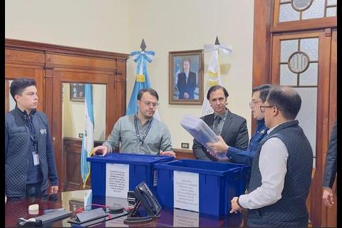 Comisi&oacute;n de Postulaci&oacute;n entrega a presidencia n&oacute;mina de candidatos a Fiscal General