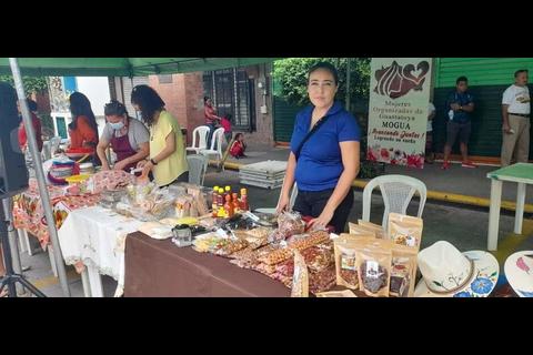 Iv&oacute;n Hern&aacute;ndez: Inici&oacute; con Q70 y fund&oacute; Mogua en Guastatoya, Progreso