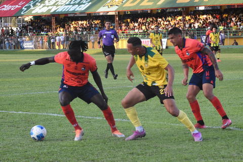 Municipal busca confirmar su buen momento ante Guastatoya en los cuartos de final