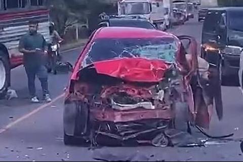 Mujer lucha por su vida tras sufrir aparatoso accidente