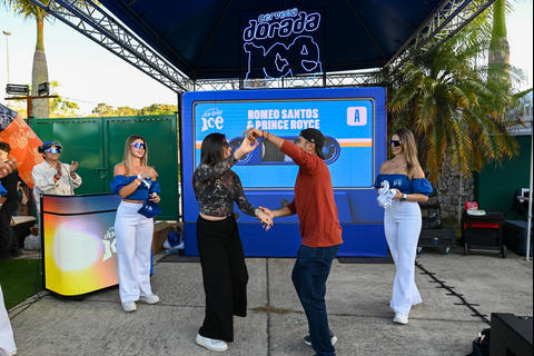 Dorada ICE refresca la fiesta de Prince Royce y Romeo Santos