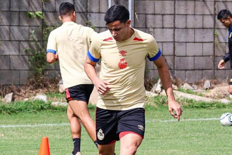 Jos&eacute; Carlos Mart&iacute;nez vuelve a una convocatoria de Municipal