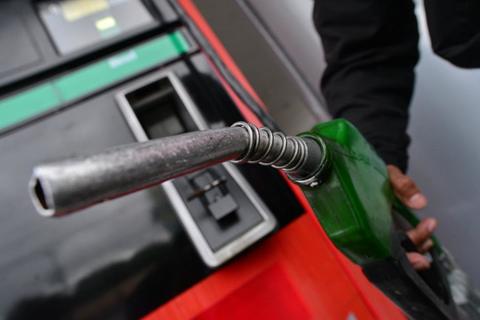 Ar&eacute;valo pide al Congreso acelerar discusi&oacute;n del subsidio a los combustibles