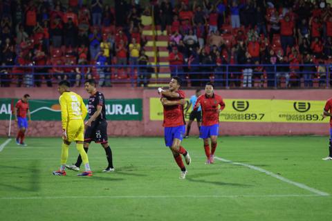 Municipal derrota a Xelaj&uacute; y sigue peleando arriba en la clasificaci&oacute;n