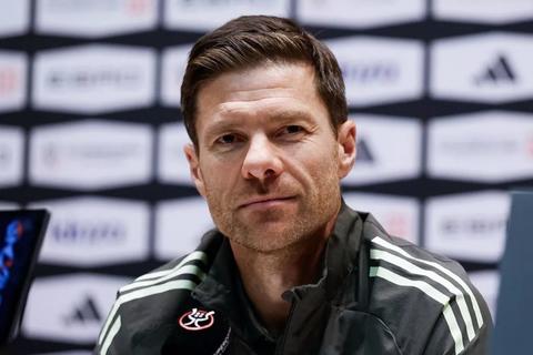 Xabi Alonso: '&iquest;Mbapp&eacute;? Est&aacute; mucho mejor, pero no somos kamikazes'