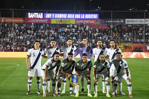 Obligan a Tena a hacer un cambio en la n&oacute;mina de la Selecci&oacute;n