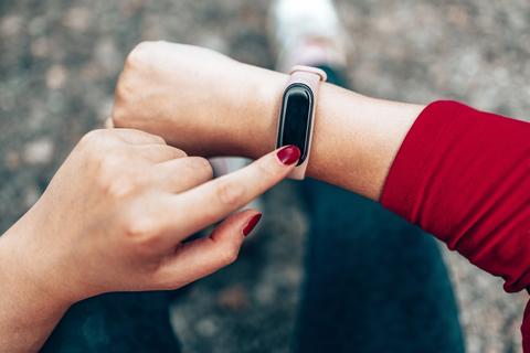 Anillos, relojes y brazaletes: los dispositivos de la IA para detectar enfermedades