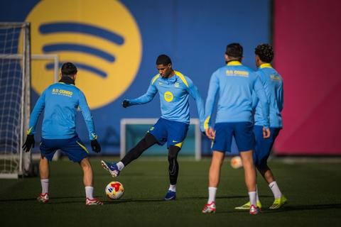 Un motivado Barcelona se juega los cuartos de Copa ante el Racing