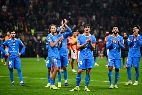 Se complican: Atl&eacute;tico iguala ante Galatasaray y ya no depende de s&iacute; mismo