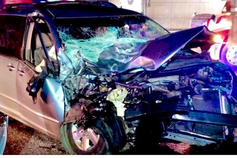 Video: Tr&aacute;nsito complicado en la avenida Petapa por choque entre autom&oacute;vil y tr&aacute;iler 