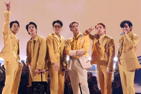 Fans de BTS inician guerra contra revendedores por inflar precios