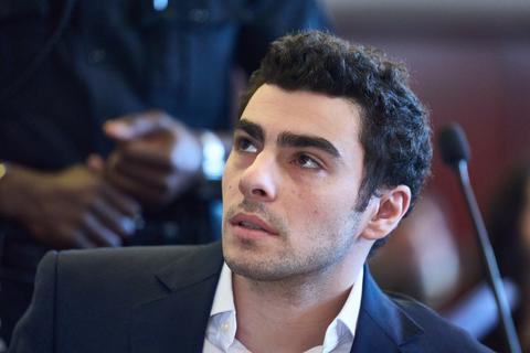 Se hizo pasar por agente de FBI para liberar a sospechoso de asesinato