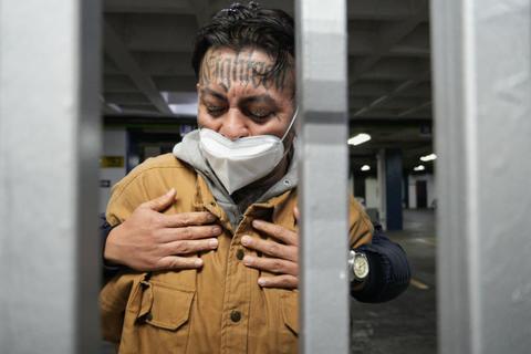 El Buf&oacute;n explica versi&oacute;n de c&oacute;mo entregaron dinero para escapar de Fraijanes 2 