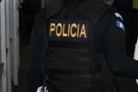 Joven dispara contra agentes de la PNC para evitar ser capturado