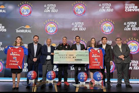 Banrural renueva su alianza con el Club Xelaj&uacute; Mario Camposeco