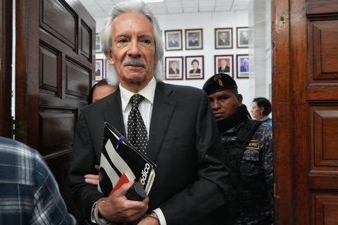 Jos&eacute; Rub&eacute;n Zamora llega a vista p&uacute;blica para pelear por su libertad