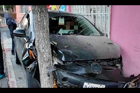 Choques, desperfectos mec&aacute;nicos y percances de madrugada se registran este jueves