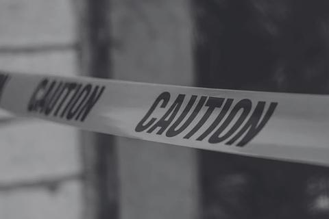 Hombre fallece debajo de bus luego de ir a visitar a su hijo hospitalizado