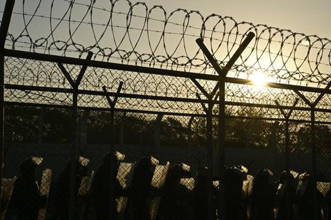 As&iacute; permanecer&aacute; aislado El Lobo en celda sin electricidad ni comodidades