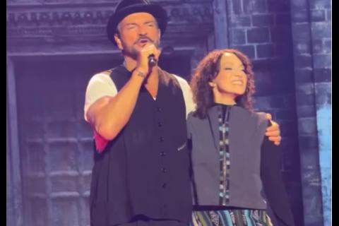 Ricardo Arjona cant&oacute; junto a Gaby Moreno en el Madison Square Garden (video)