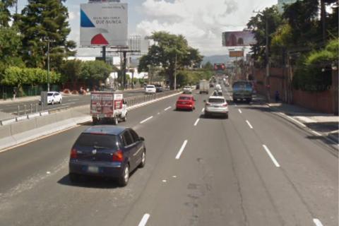 Conductor es atacado a balazos durante robo de su veh&iacute;culo en la Calzada Roosvelt