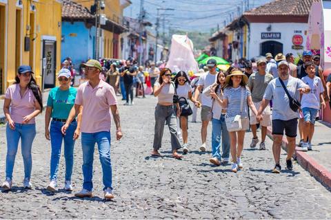 Se prev&eacute; que 3.8 millones de turistas vivir&aacute;n la Semana Santa en Guatemala