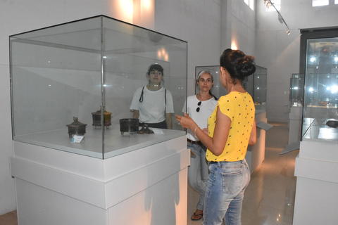 Museo Regional Mundo Maya preserva 250 piezas arqueol&oacute;gicas en Pet&eacute;n
