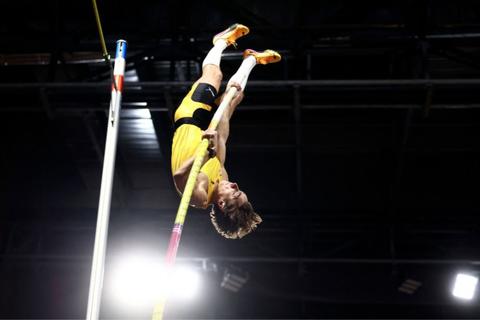 &iexcl;Sueco volador! Duplantis gana el All Star Perche con salto de 6,6 metros