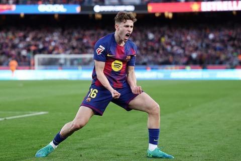 Barcelona aprovecha el tropez&oacute;n del Madrid, golea en casa y es l&iacute;der de nuevo