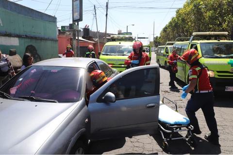 &iexcl;Disparos en el tr&aacute;nsito! Conductor resulta herido tras ataque armado en la zona 8