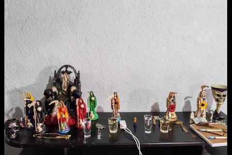 El hombre que ten&iacute;a un altar de la 'Santa Muerte' en Villa Nueva