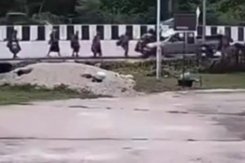 Video: As&iacute; fue embestido un grupo de monjes por una camioneta