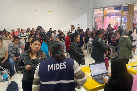 Cuestionan efectividad del registro de beneficiarios de los programas sociales