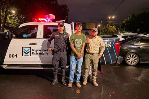 El tiktoker guatemalteco que agredi&oacute; a creador de contenido en El Salvador
