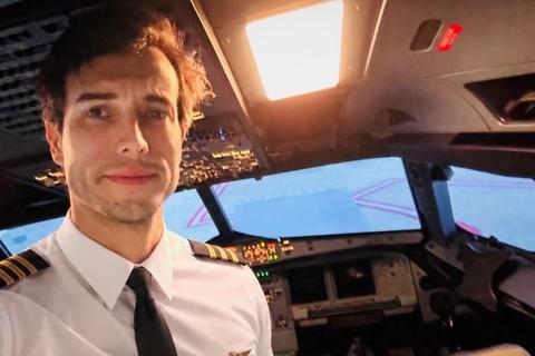 El instructor de aviaci&oacute;n que se lanz&oacute; al vac&iacute;o y dej&oacute; a su alumna aterrizar sola
