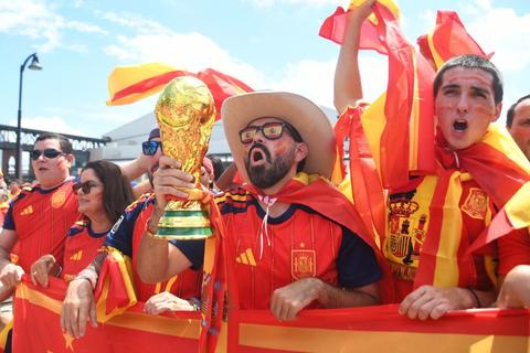 Dallas se despide de United 2026 con la fiesta espa&ntilde;ola