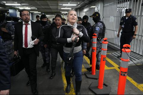 &iexcl;Audiencia suspendida! Mar&iacute;a Marta Casta&ntilde;eda, pareja del 'Lobo', lleg&oacute; a Tribunales 